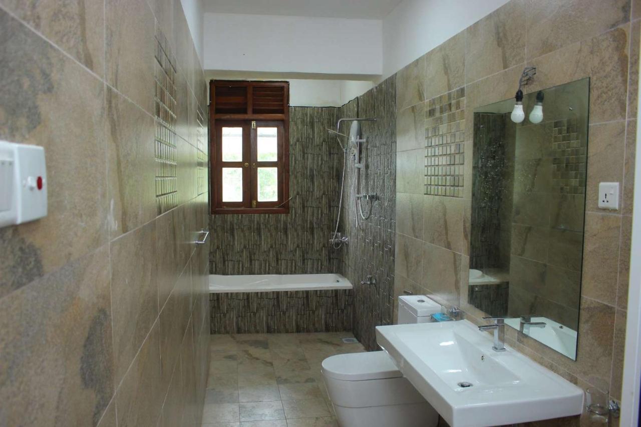 Heritage Eco Resort Kelaniya Extérieur photo